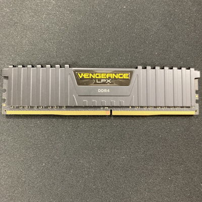 【大宮店】中古  PC4-21300 8GB デスクトップ用(DDR4-2666) 126165 