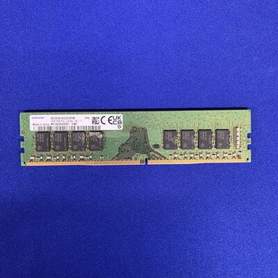 【横浜駅前店】中古  PC4-25600 16GB デスクトップ用_ 184900 