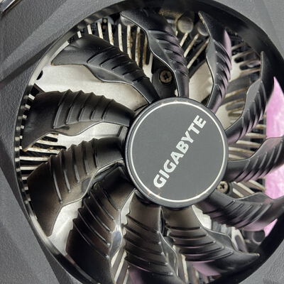 【鹿児島店】中古  各社 GeForce GTX1650 (4GB PCI-E) 139580 