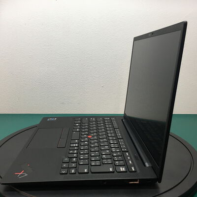 【佐賀南部バイパス店】中古  Lenovo ThinkPad X1(i7-1165G7/16GB/SSD256GB/ドライブなし/W11P) 189214【2/19値下げ!】 