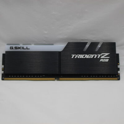 【通販センター】中古  PC4-25600 8GB デスクトップ用(DDR4-3200) 140727 