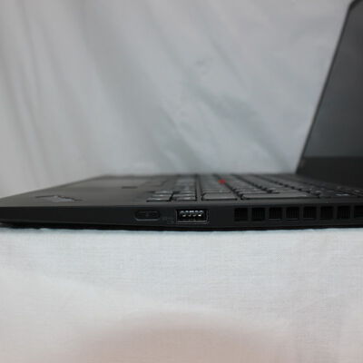 【通販センター】中古  Lenovo ThinkPad X1 Carbon 20R2CTO1WW(Intel Core i7 10510U/16GB/SSD1TB/なし/オンボード/14/2560x1440/Wi-Fi/W11H64 MAR) 185894 