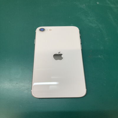 【浦添城間店(沖縄)】中古  【SIMロック解除済み】【SoftBank】Apple iPhoneSE 4.7インチ (第2世代/2020) 64GB (ブラック) MHGP3J/A 新パッケージ版 155758 