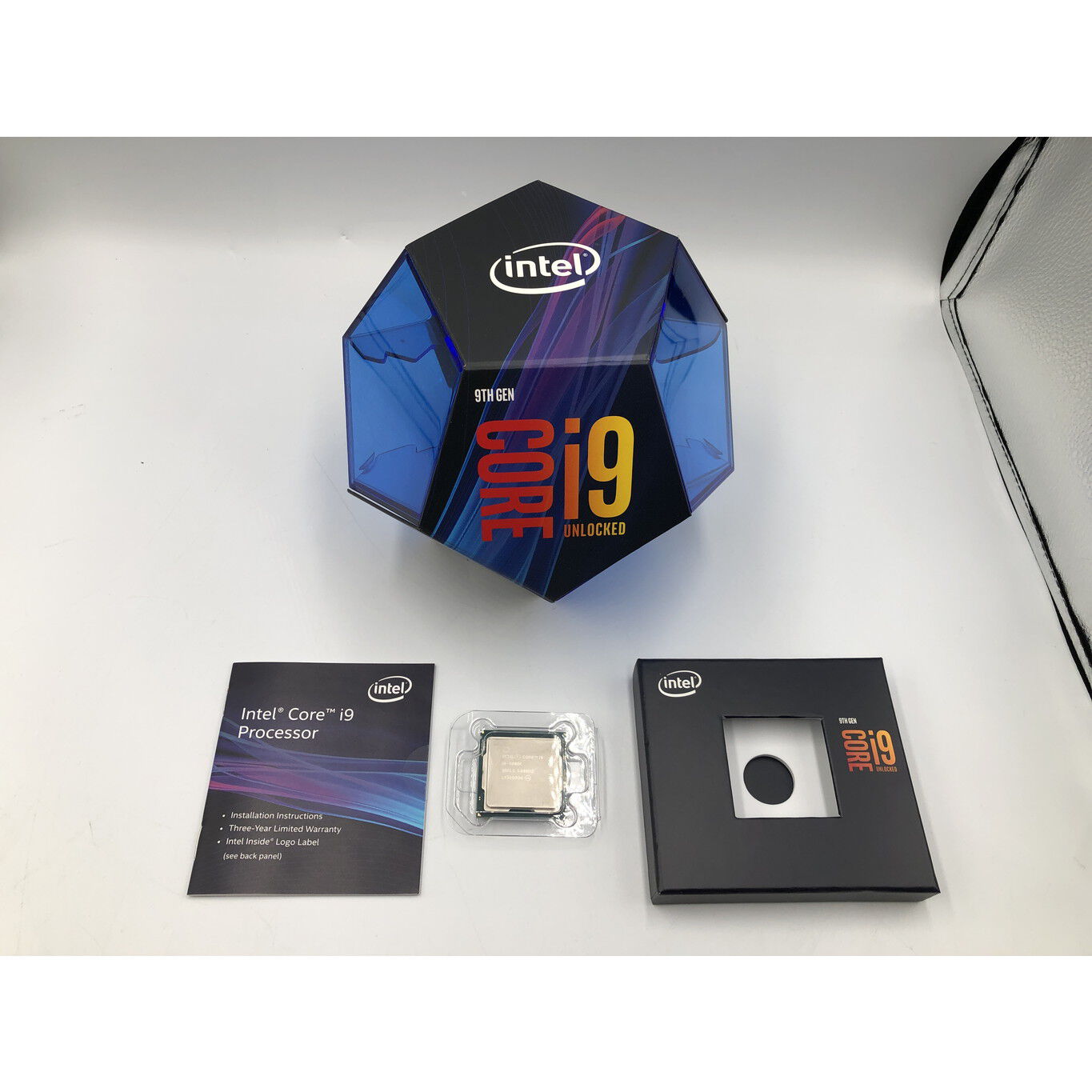 中古 INTEL Core i9 9900K (1151/3.60GHz/16M/C8/T16) 138482 （339559