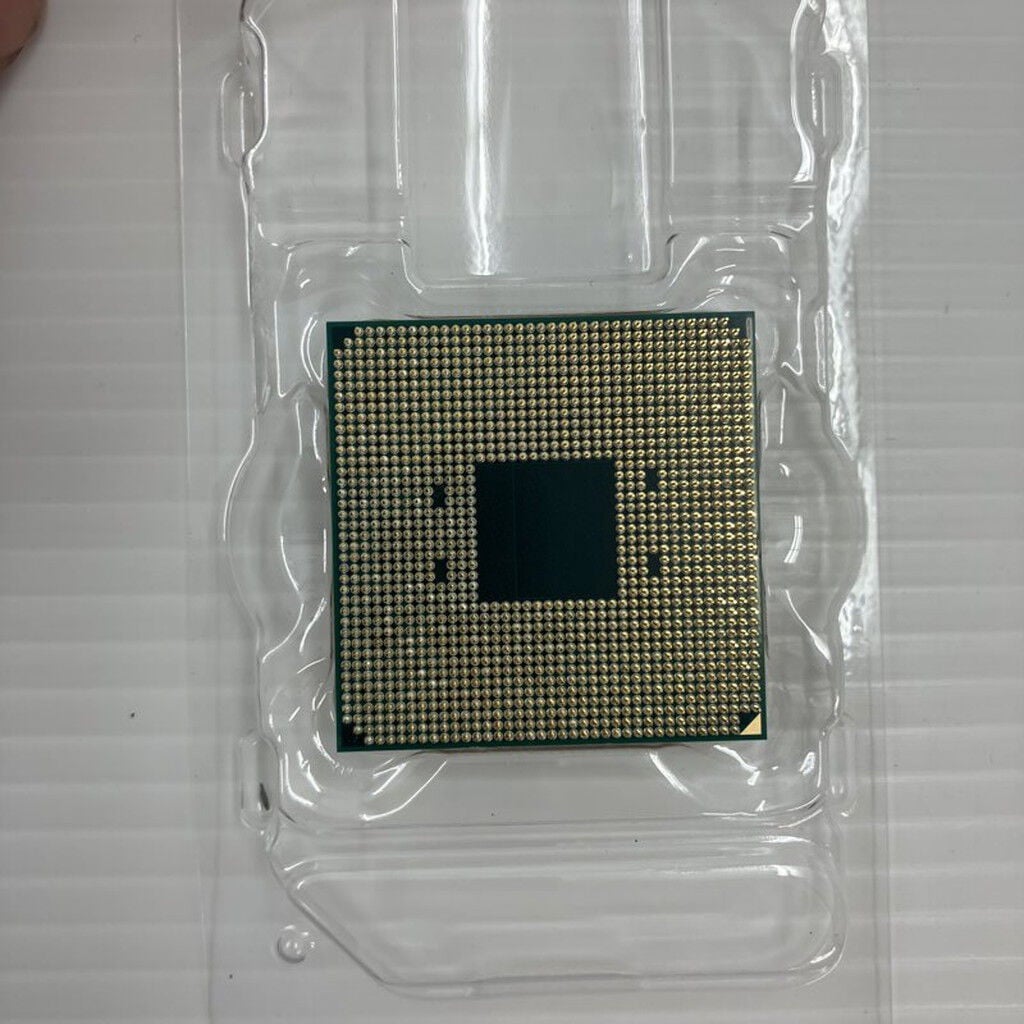 中古 AMD Ryzen 7 5800X3D (AM4/3.4/100M/C8/T16/105W） 150181
