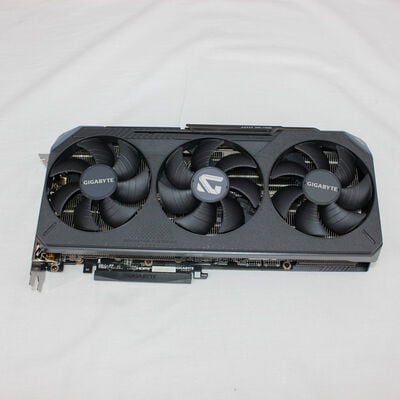 【通販センター】中古  GIGABYTE GV-R9070XTGAMING OC-16GD (RX9070XT 16G) 176942【8/14価格改定!】 