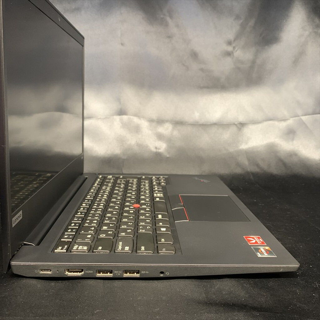 中古 Lenovo ノートPC（Ryzen 5 3500U/4GB/オンボード/W11H
