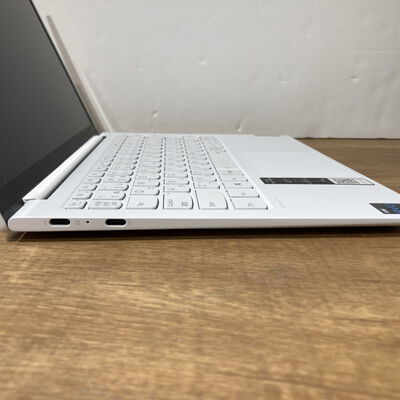 【富山本郷店】中古  Lenovo Yoga Slim 7 Carbon 13ITL5 (Intel Core i5-1135G7/8GB/CPU内蔵/SSD 512GB/-/13.3inch/WLAN/WebCAM/Win 11 Home/-) 4760001319 