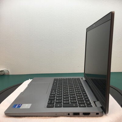 【佐賀南部バイパス店】中古  DELL Latitude 5320 (Intel Core i7 1185G7 3.0GHz/16GB/SSD256GB/-/-/13.3/1920x1080/Wi-Fi/WEBCAM/W11H64) 180537 