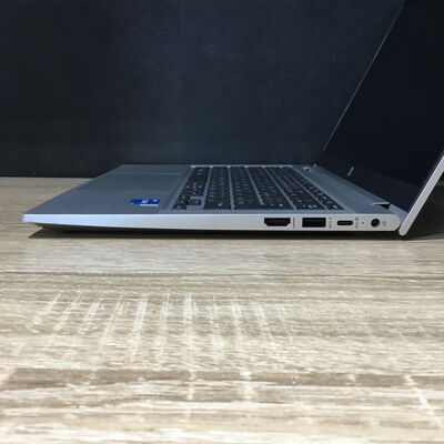 【松山環状枝松店】中古  HPProBook 430 G8(Corei5-1135G7/16GB/SSD256GB/無し/無し/13.3/1366&times;768/W11P) 4560001521 