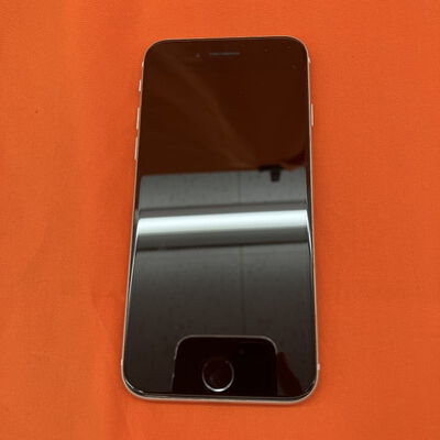 【なんば店】中古  【UQ mobile版SIMフリー】Apple iPhoneSE 4.7インチ (第3世代) 64GB (スターライト) MMYD3J/A 3280021185 