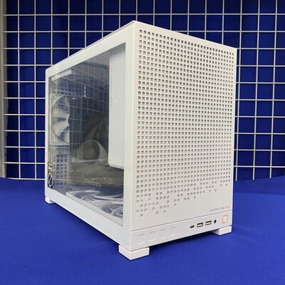 【横浜駅前店】中古  自作PC ゲーミングミニタワーPC (AMD Ryzen 7 5700X /32GB/SSD2TB/RTX4060Ti 8GB/Wし/有線LAN◯無線LAN◯) 3400008975 