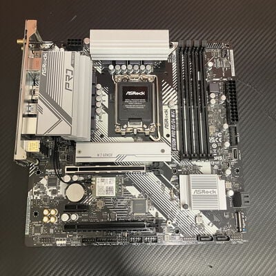 【富士青葉店】中古  ASRock B760M Pro RS/D4 WiFi (B760 1700 mATX DDR4) 5070001163 