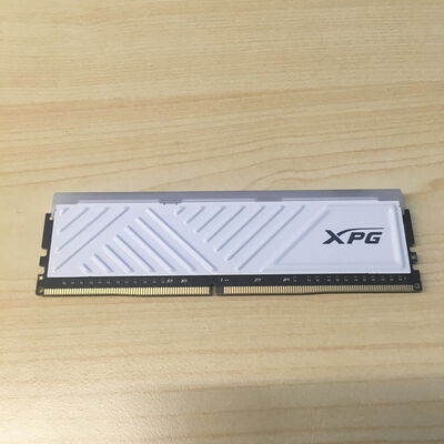 【博多店】中古  PC4-25600 16GB デスクトップ用(DDR4-3200) 140728 