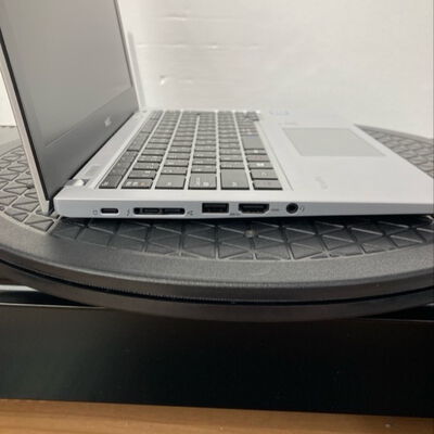 【堺七道店】中古  VKT16B2G3(i5-8250U/8GB/SSD256GB/W10P) 4660001463 