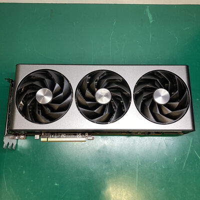 【神戸・三宮店】中古  SAPPHIRE 11330-01-20G NITRO+ RX7800XT GAMING OC (RX7800XT 16GB) 162727【8/14価格改定!】 