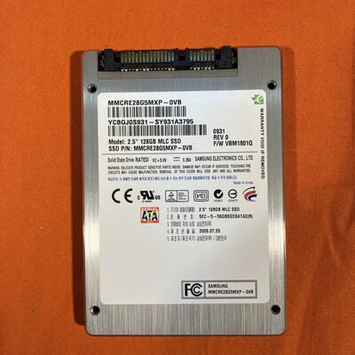 【なんば店】中古  Samsung  MMCRE28G5MXP-0VB（2.5インチ SSD 128GB SATA） 3480035654 