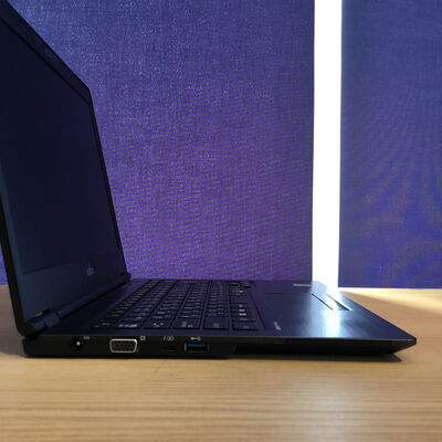 【松山環状枝松店】中古  FUJITSU LIFEBOOK U7410 (INTEL Core i5 10310U 1.7GHz/16GB/SSD256GB/-/オンボード/14/1366x768/Wi-Fi/WEBCAM/W11H64/Microsoft Office Home and Business 2024付) 180536 