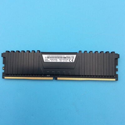【秋葉原本店】中古  PC4-24000 8GB デスクトップ用(DDR4-3000) 128475 