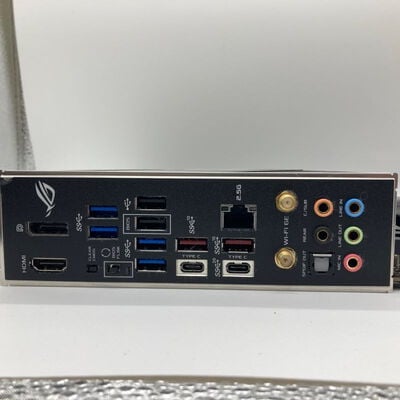 【八王子店】中古  ASUS ROG STRIX Z590-F GAMING WIFI(Z590 1200 ATX) 144850 