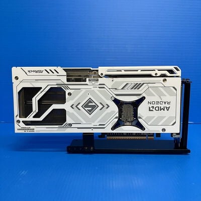 【大須店】中古  ASRock RX9060XT SL 16GO(RX9060XT Steel Legend 16G) 179896 