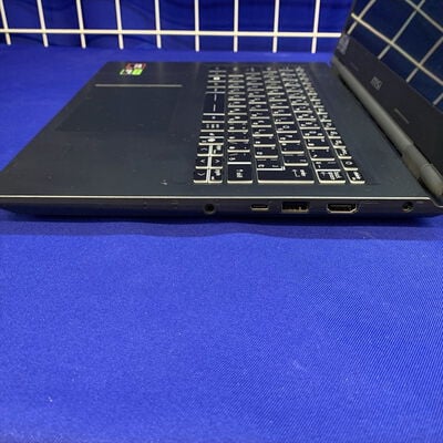 【横浜駅前店】中古  MSI  Venturepro A14 AI+ A3HW (AMD Ryzen AI 7 350/32GB/RTX5060//W11H/有線LAN◯無線LAN◯) 3400009060 