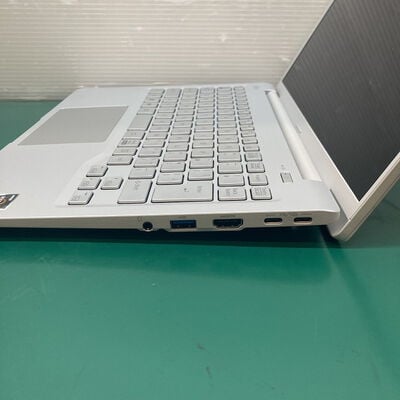 【浦添城間店(沖縄)】中古  富士通 LIFEBOOK MH55/J1 (Ryzen 5 7520U/16GB/SSD256GB/W11H) 4780001501 