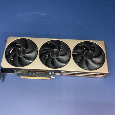 【前橋ｲﾝﾀｰｱｶﾏﾙ店】中古  MSI GeForce RTX 5070 12G INSPIRE 3X OC 4540002644 