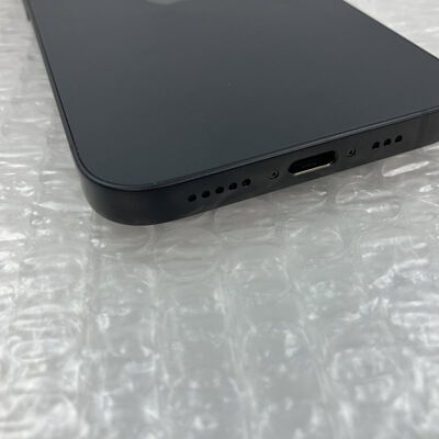 【秋葉原本店】中古  【docomo版SIMフリー】Apple iPhone16e ブラック 128GB MD1Q4J/A 176671 