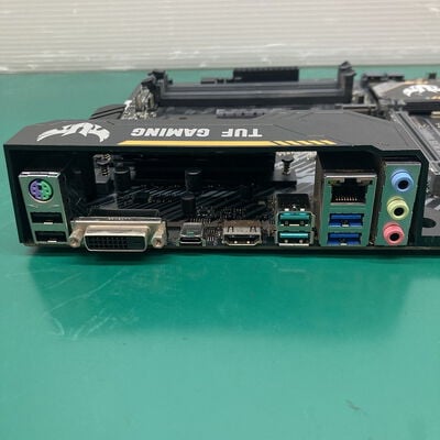 【浦添城間店(沖縄)】中古  【付属品欠品】 ASUS TUF B450-PLUS GAMING (B450 AM4 ATX DDR4) 3480039075 