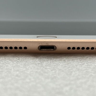 【新潟店】中古  【docomo】Apple iPad (2018) Wi-Fi + Cellular 32GB ゴールド MRM02J/A 136954 