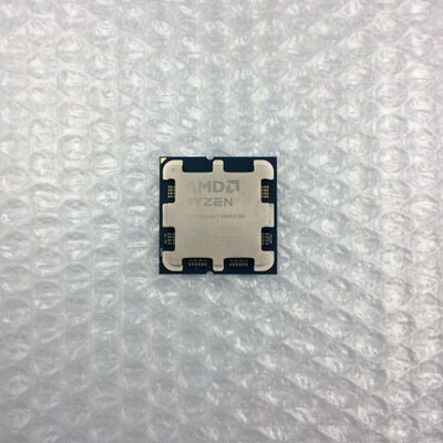 【座間相武台】中古  AMD Ryzen 7 9800X3D (AM5/4.7/104M/C8/T16/120W) 172566 