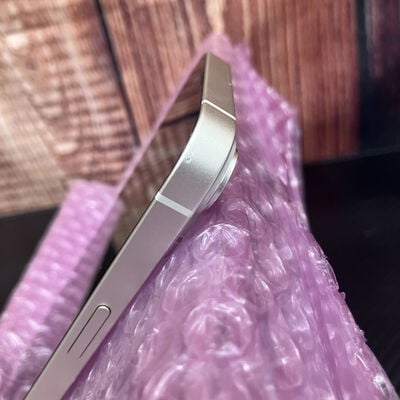 【富士青葉店】中古  【docomo版SIMフリー】Apple iPhone14 6.1インチ 128GB (スターライト) MPUQ3J/A 154870 
