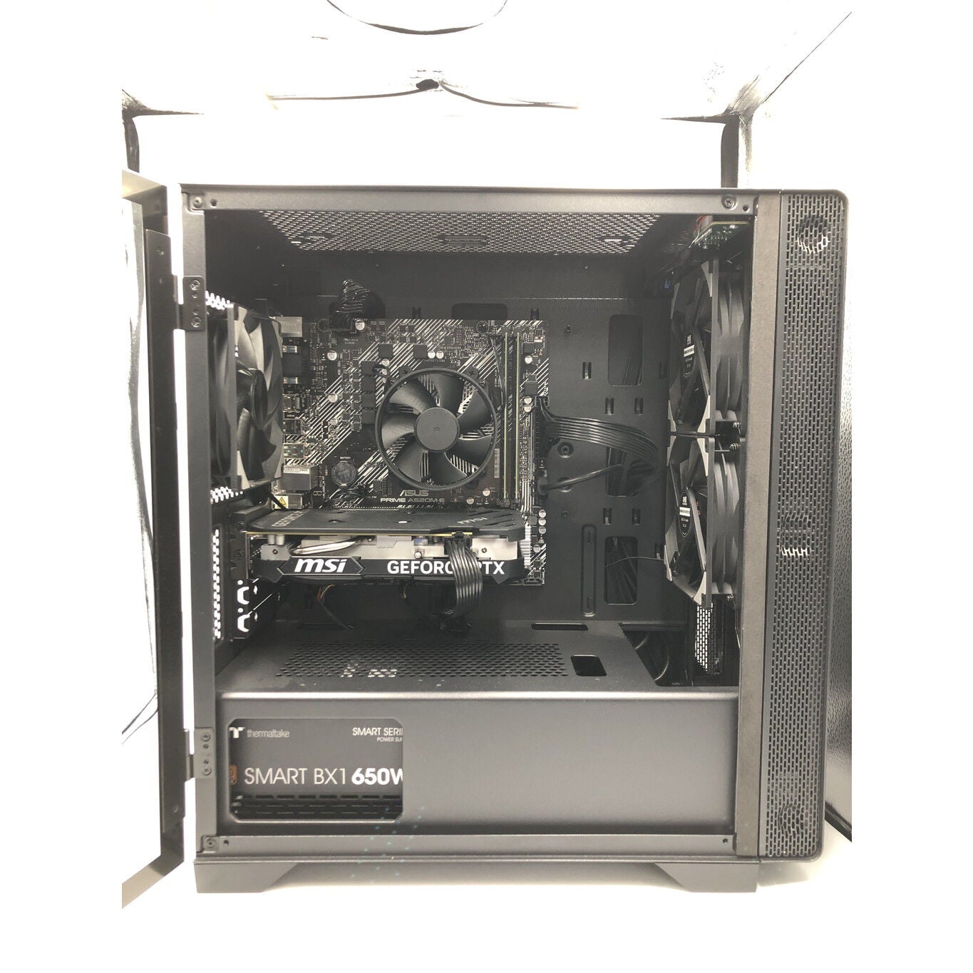 中古 自作パソコン(Ryzen5 5500/16GB/SSD512GB/なし/RTX4060 8GB/OS