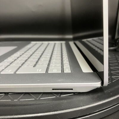 【新潟店】中古  Microsoft Surface Laptop4 プラチナ 5W6-00020(AMD Ryzen 7-4980U/8GB/SSD512GB/15.0/Win11H) 3290006584 