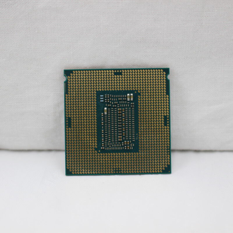 中古 Intel Core i7 9700 (1151/3.00GHz/12M/C8/T8) 140316 （310801