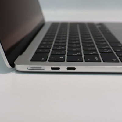 【札幌店】中古  Apple MacBook Air MW0W3J/A (Apple M4/16GB/SSD 256GB/13.6/2560 x 1664 Liquid Retina/Wifi) 194660 