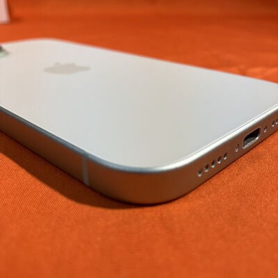 【なんば店】中古  【docomo版SIMフリー】Apple iPhone15 無印 128GB グリーン MTMM3J/A 161080 