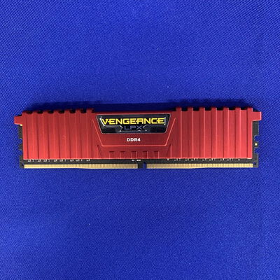 【横浜駅前店】中古  PC4-21300 8GB デスクトップ用(DDR4-2666) 126165 