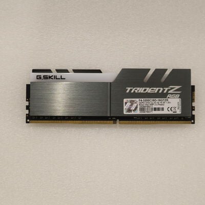 【通販センター】中古  PC4-25600 8GB デスクトップ用(DDR4-3200) 140727 