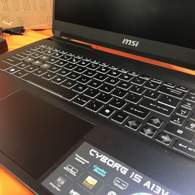 【なんば店】中古  MSI Cyborg 15 A13VFK-6403JP(i7-13620H/32GB/SSD1TB/RTX4060/W11P) 3280020911 