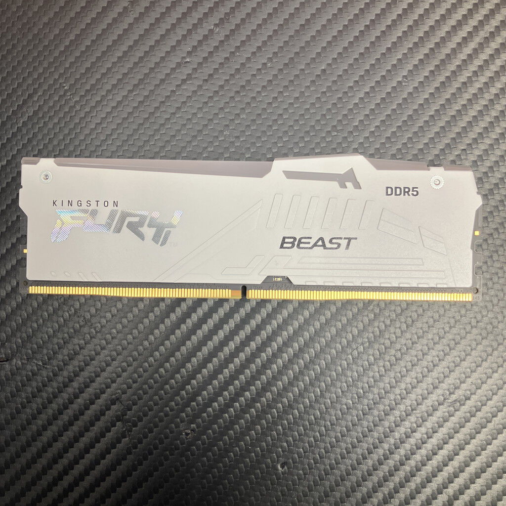 中古 Kingston FURY Beast White RGB 32GB (PC5-51200 32GB DDR5-6400