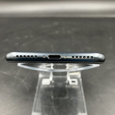 【大須店】中古  【docomo版SIMフリー】Apple iPhoneSE 4.7インチ (第3世代) 64GB (ミッドナイト) MMYC3J/A 154836 