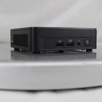 中古  Intel NUC12WSK 181385【2/26値下げ!】 