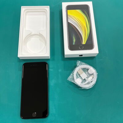 【静岡東瀬名店】中古  【au】Apple iPhoneSE 4.7インチ (第2世代/2020) 128GB (ブラック) MHGT3J/A 新パッケージ版 146176 