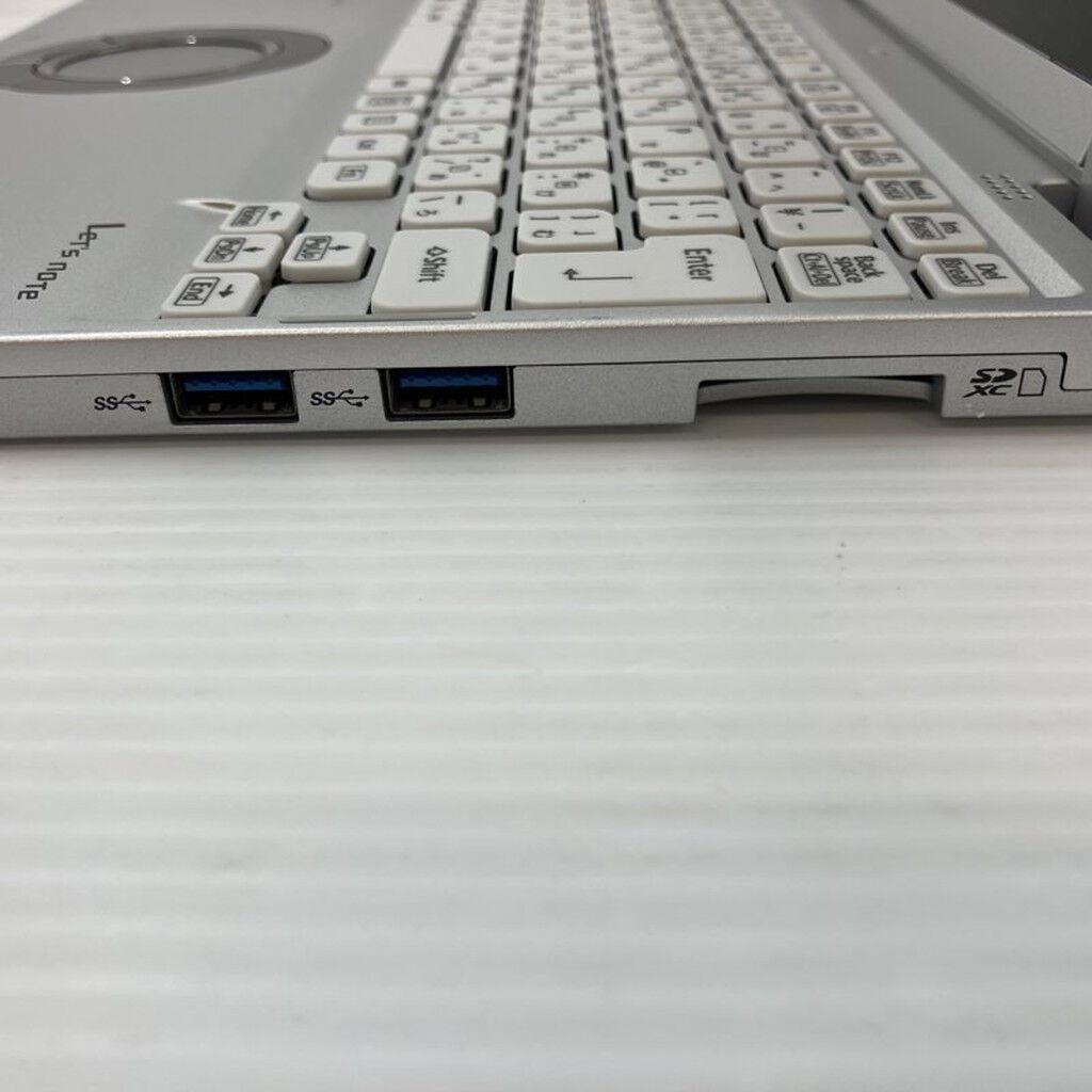 中古 Panasonic QV9 CF-QV9TFLVS(i7-10810U/16GB/SSD512GB/W10P