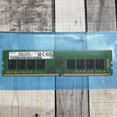 【広島店】中古  Samsung M378A4G43BB2-CWE (DDR4 PC4-25600 32GB) 195868 