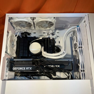 【なんば店】中古  自作PC (Core i7-14700KF/32GB/SSD1TB/RTX4070/OS無) 3280020664 