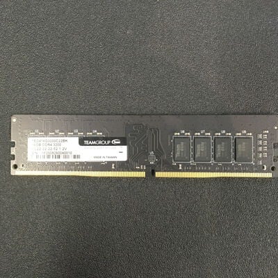 【博多店】中古  PC4-25600 16GB デスクトップ用(DDR4-3200) 140728 