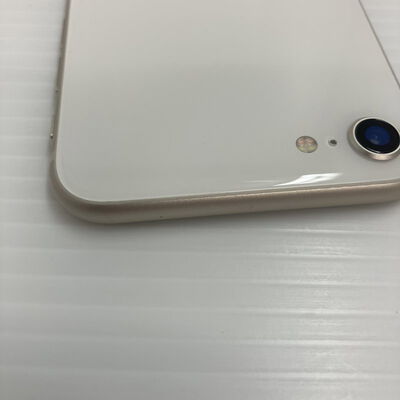 【秋葉原本店】中古  【国内版SIMフリー】Apple iPhoneSE 4.7インチ (第3世代) 64GB (スターライト) MMYD3J/A 154843 